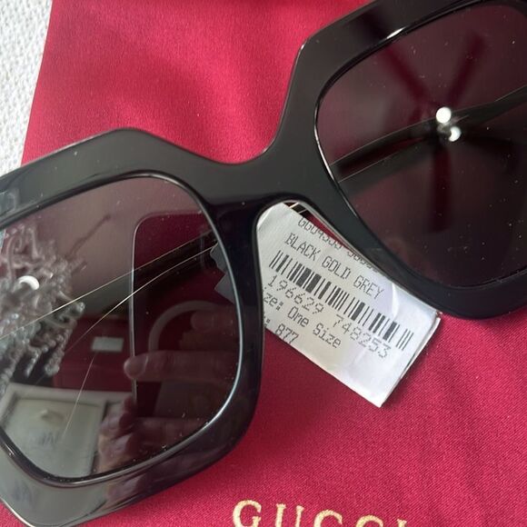 GUCCI GG0435S Oversized Square oversized square sunglasses in black NWT $610 - Picture 10 of 10